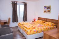 Doppel-/Zweibettzimmer mit eigenem Bad