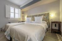 Superior One-Bedroom Apartment