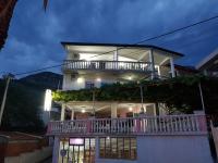 Guest House Dragomir - Bed and Breakfast Sutomore