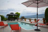 B&B West Kelowna - Bella Luna Bed and Breakfast - Bed and Breakfast West Kelowna