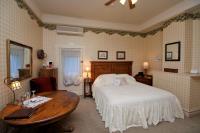 Suite mit Kingsize-Bett mit Whirlpool