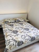Holiday House Tesser with Pool - Chambres d’hôtes