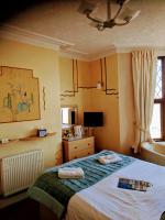 Queen Room with Sea View - First Floor