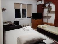 Dreibettzimmer mit Bad