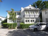 strandnahe und moderne FeWo mit Terrasse, Villa Ravensberg, Binz - B&B