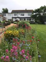 The Coast Yard B & B Chalet Hotel - Bed and Breakfast