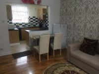 KNUTSFORD House Holidays - B&B Manchester