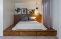 Unique Semi-Basement Stay at the Foot of the Acropolis - B&B Atenas
