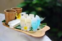 Wooden Cottage with Hills View