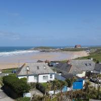 For the Shore, Fistral Beach Newquay - 2 Bed 2 bath - Private Parking with garage for 2 vehicles - B&B Newquay