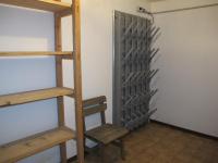 One-Bedroom Apartment with View