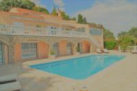 Villa La Terre Des Lauriers - B&B