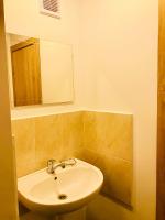 Camera Matrimoniale con Bagno in Comune