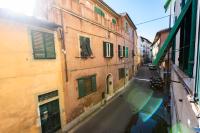 La Lupa Capitolina (100 meters from the tower) - B&B Pisa