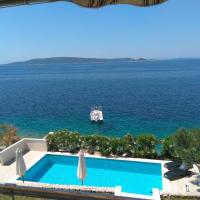 B&B Okrug Donji - Apartments Niana with heated seawater swimingpool - Bed and Breakfast Okrug Donji
