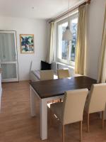 Apartment mit Balkon