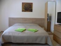 Studio (2 Adults + 1 Child)