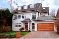 Wimbledon Tennis House with Hot Tub; 4 minute walk - Bed and Breakfast