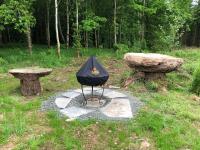 Coed y Marchog Woodland Retreat - B&B