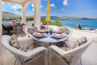 Sea Breeze - Front Sea Apartment - B&B Zaboric