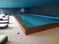 Holiday accommodation - swimming pool available - B&B Davos