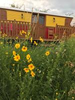 la roulotte de l'ami nature - Bed and Breakfast