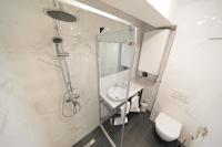 Kamer met Queensize Bed en Balkon