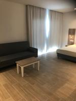 Familienzimmer mit Schlafsofa und Balkon