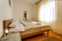Appartamento con 2 Camere da Letto e Balcone