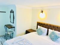 Doppelzimmer mit Poolblick