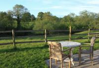 The Parlour, for Alton Towers & the Peak District - B&B Uttoxeter