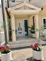 Lux Apartman Sofia - Ferienwohnung