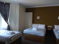 Family Room (4 Adults)
