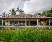 FireMoonGarden by Peacock Villa - B&B Mirissa city