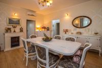 Apartment Valerija - B&B Jesenice