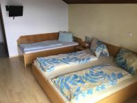 Habitación Triple con vistas al lago