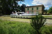 La Bonne Planque - Maison éclusière de la Domergue Canal du Midi - B&B Mas-Saintes-Puelles