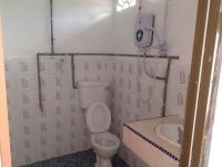 Tweepersoonskamer met 2 Aparte Bedden en Badkamer