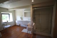 Queen Room with Garden View - CERISIER