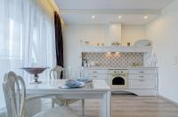 Bright apartment near Akropolis - B&B Vilnius