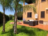 Villa Aga - Ferienwohnung Campofelice di Roccella