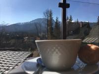 Two-Bedroom Apartment with Balcony and Mountain View - 2