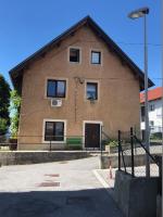 Apartma Mahnič - B&B Postojna
