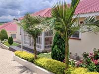 Home Up Guest Apartments and Lodge - B&B