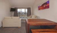 Parkwood 6 - 2BR Split Lvl Apartment l Spa Bath l BBQ l Central Location - B&B Jindabyne