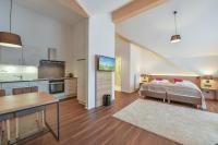 Family Room with Garden View