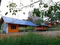 Long Titi Homestay