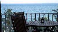 APARTAMENTO CON VISTAS AL MAR. PRIMERA LINEA DE PLAYA. - Bed and Breakfast Aguadulce
