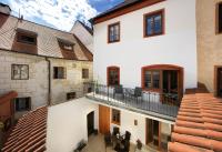 Ground Floor Apartment with Castle View