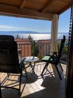Verde Sea View Apartment 400 m from Beach - Free Parking - Chambres d’hôtes Ravni